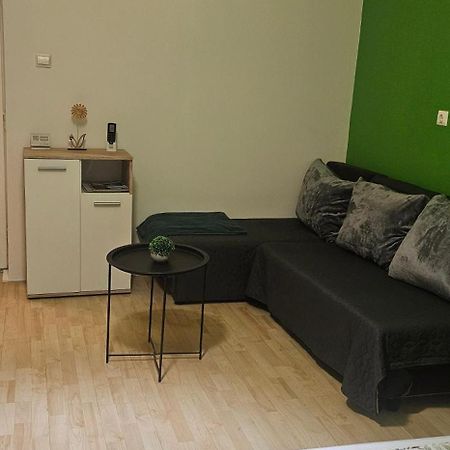 Zizi Apartman Дебрецен Экстерьер фото